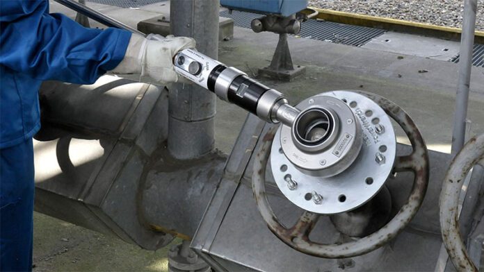 Xcel Energy uses a Power Wrench portable actuator