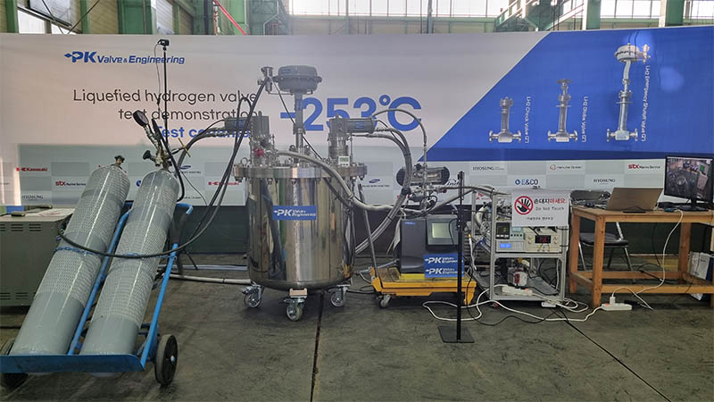 Test method for liquefied H2 valve at demonstration condition