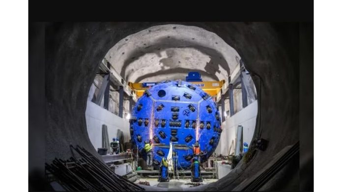 TBM begins excavation on the pressure tunnel